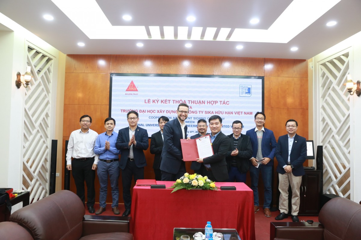 The signing ceremony of the cooperation agreement between National University of Civil Engineering (NUCE) and Sika Vietnam