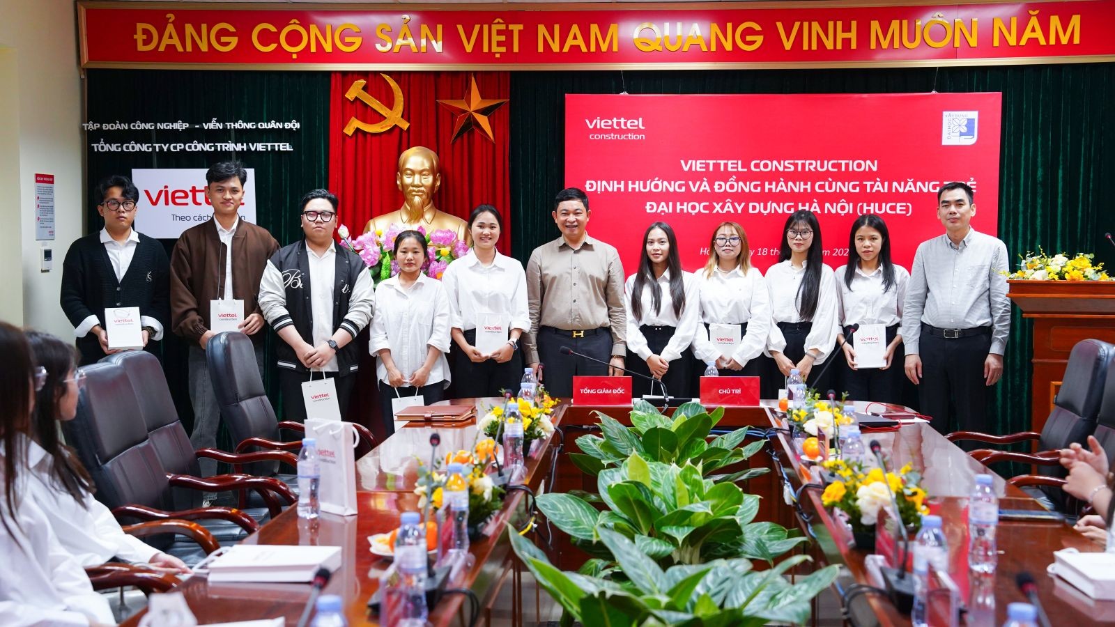 Connecting outstanding student talents at Hanoi University of Civil Engineering.