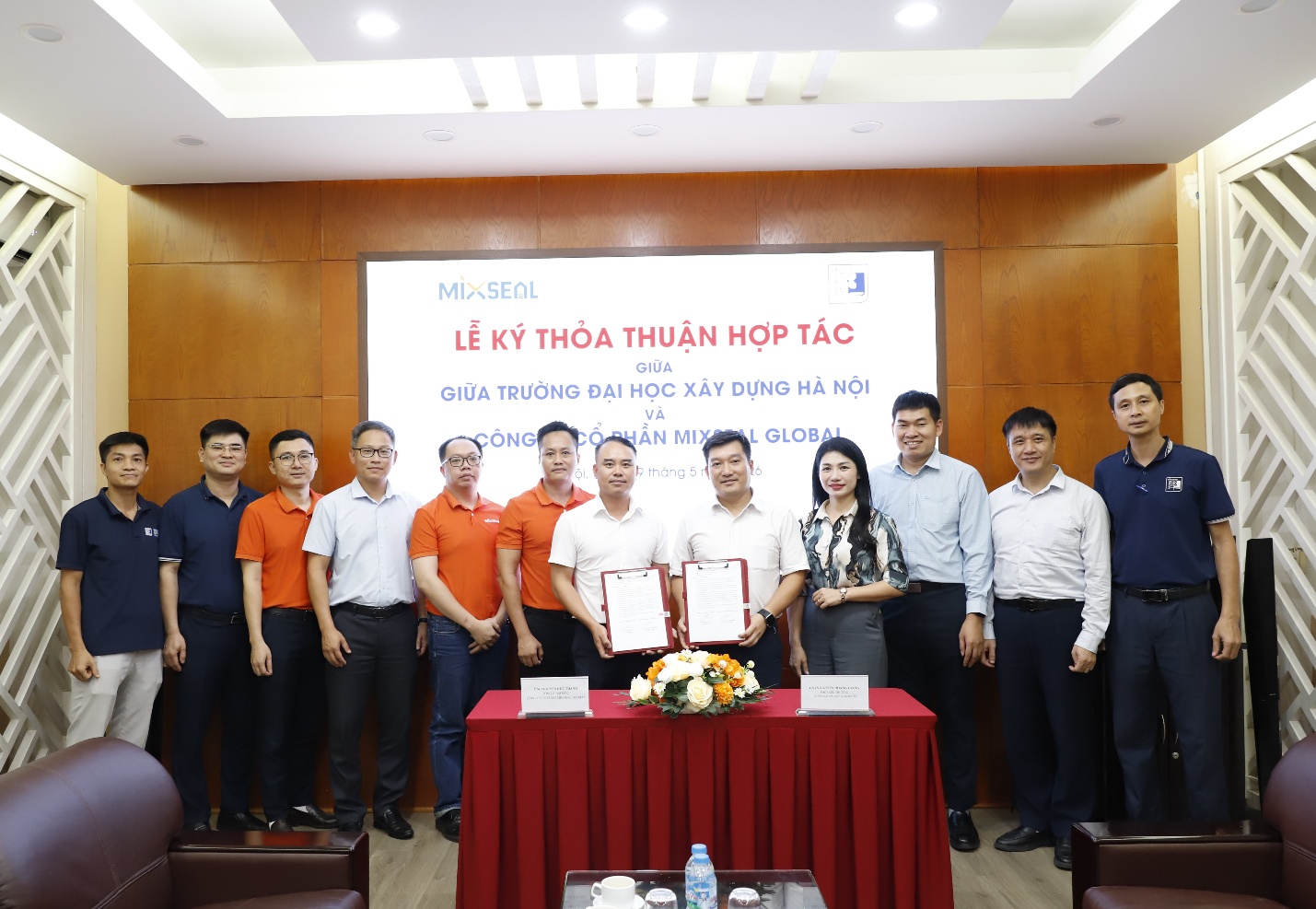 Hanoi University of Civil Engineering signs strategic cooperation agreement with Mixseal Global Joint Stock Company.