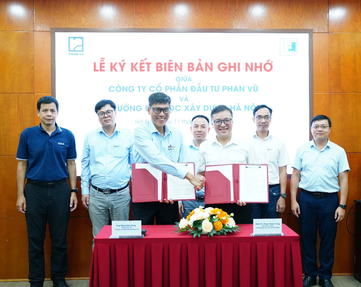 Signing of a Memorandum of Understanding for cooperation with Phan Vu Investment Joint Stock Company.