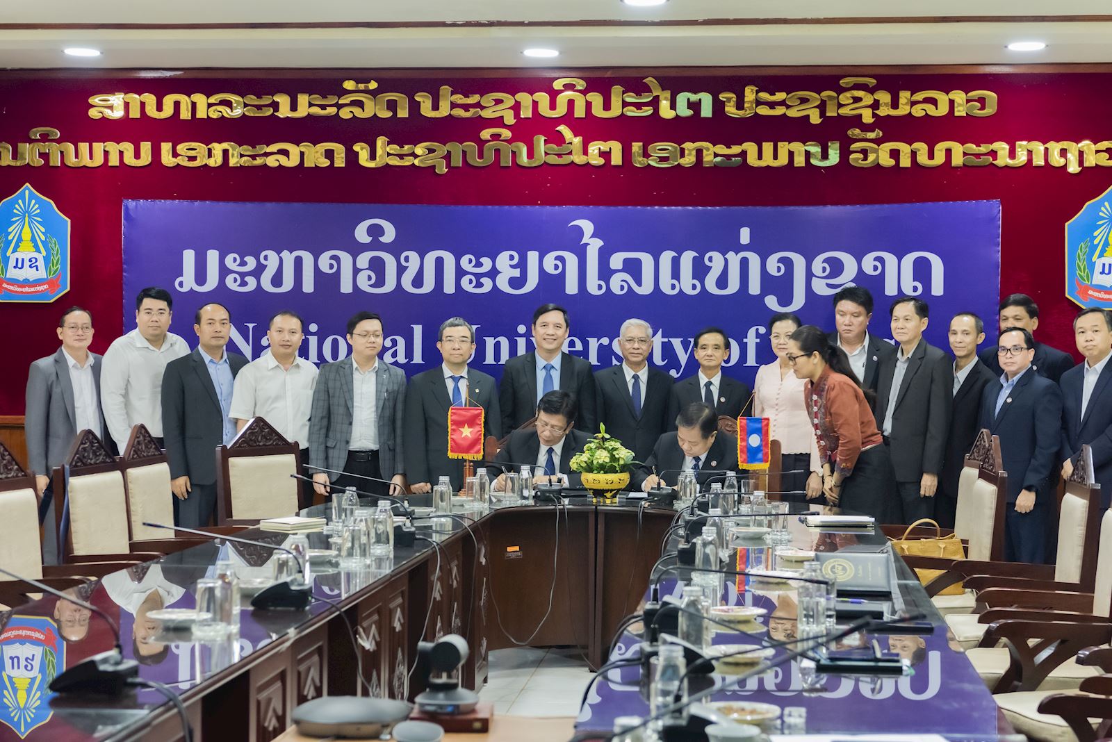 THE DELEGATION OF HANOI UNIVERSITY OF CIVIL ENGINEERING TO VISIT AND WORK IN LAO PDR