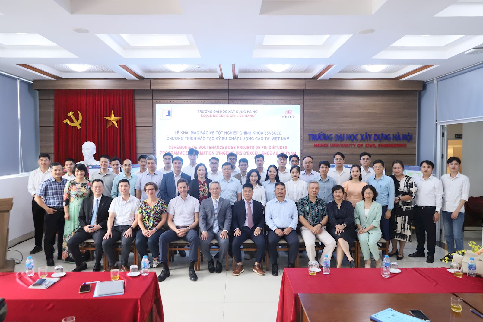 HANOI UNIVERSITY OF CIVIL ENGINEERING SIGNS COOPERATION AGREEMENT WITH ENTERPRISE, OPENS PFIEV STUDENTS' PROJECT EXHIBITION AND GRADUATION THESIS DEFENSE CEREMONY